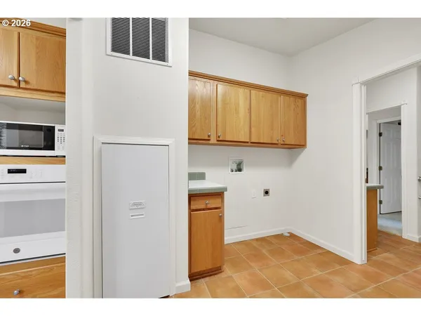 $450,000 | 301 Manzanita Drive, Florence, OR 97439