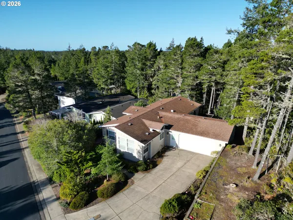 $450,000 | 301 Manzanita Drive, Florence, OR 97439