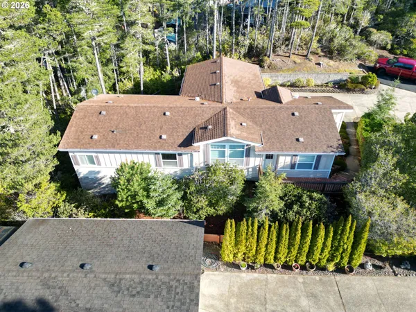 $450,000 | 301 Manzanita Drive, Florence, OR 97439