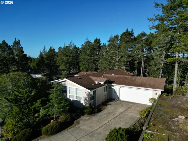 $450,000 | 301 Manzanita Drive, Florence, OR 97439