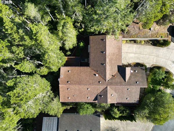 $450,000 | 301 Manzanita Drive, Florence, OR 97439