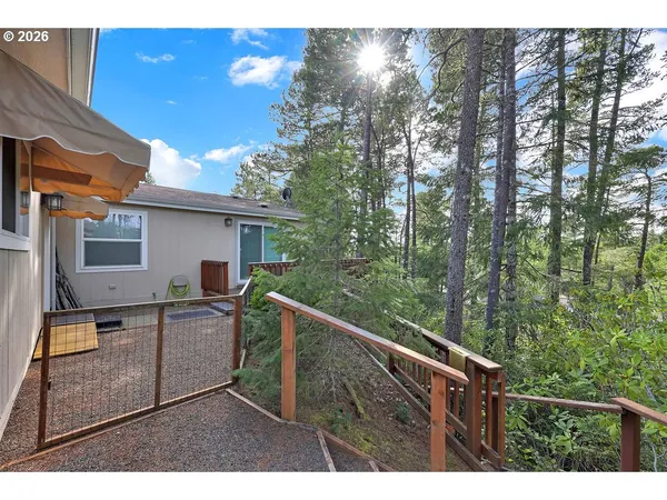 $450,000 | 301 Manzanita Drive, Florence, OR 97439