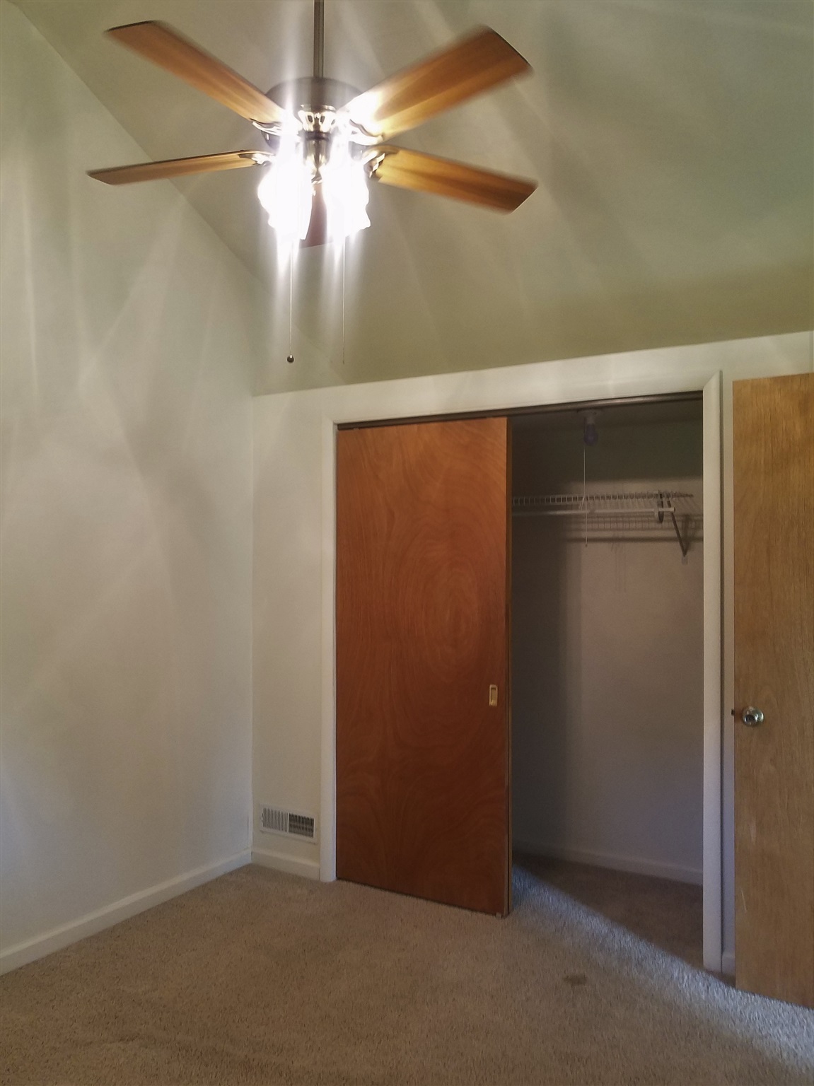 105 Green Acres Road Washington, IN 47501 - Photo 10 of 19 Gallery Image 10