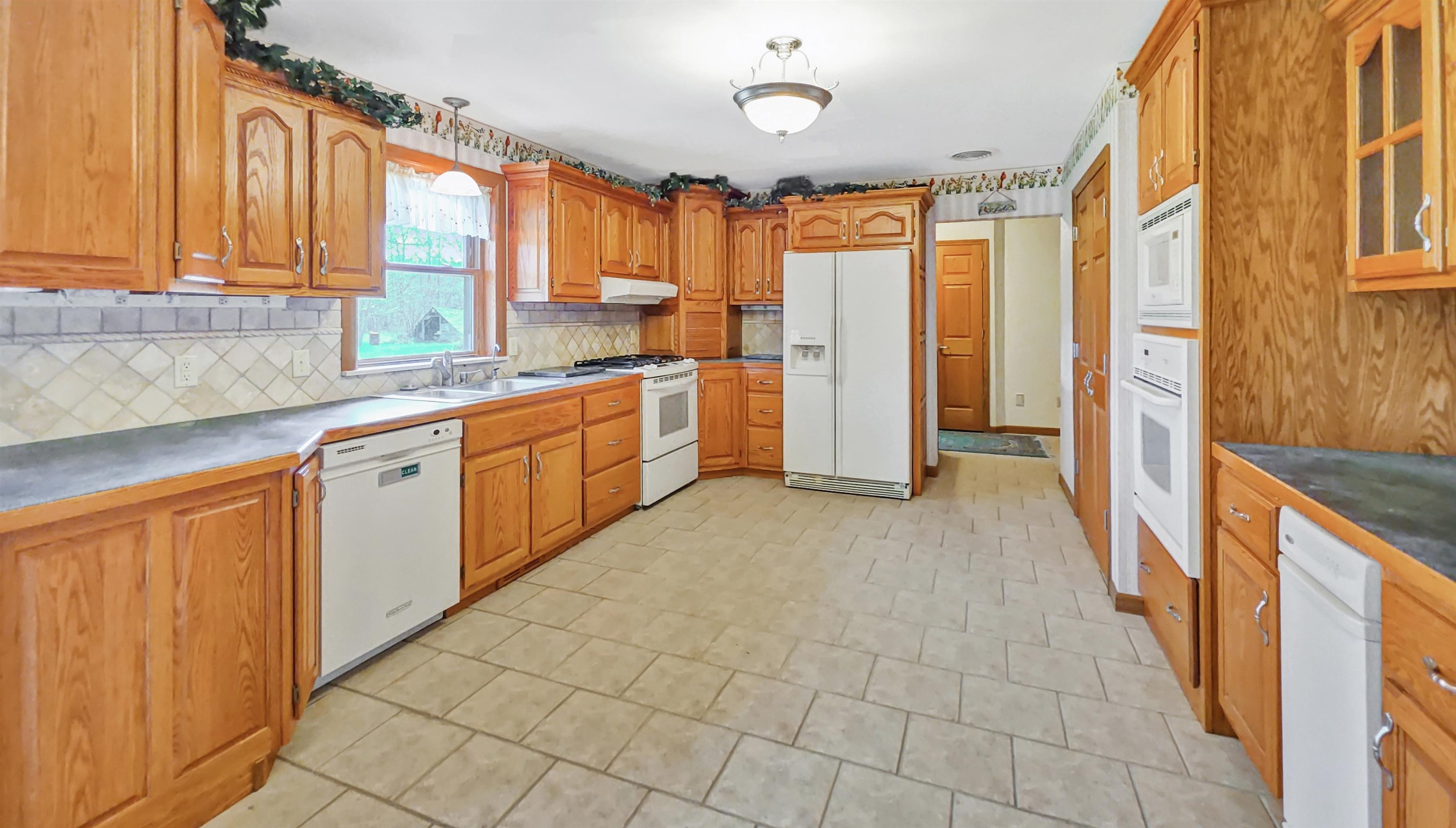 8166 North Linden Road Mount Morris, MI 48458 - Photo 6 of 23