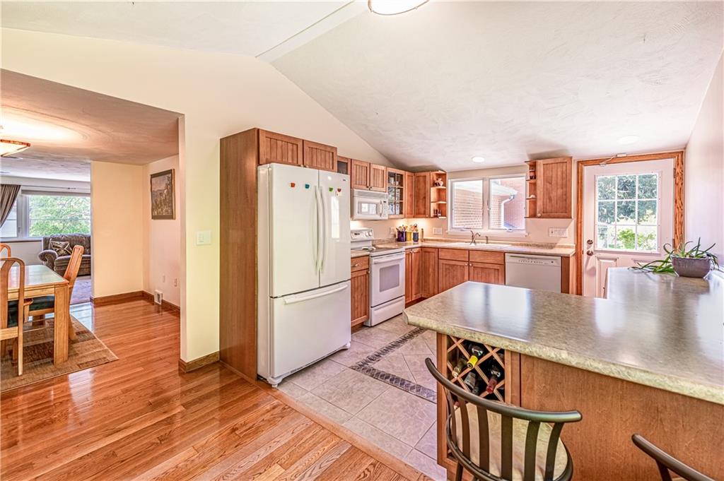 122 Washington Road Pittsburgh, PA 15221 - Photo 11 of 25 Gallery Image 11