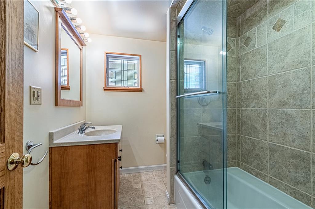 122 Washington Road Pittsburgh, PA 15221 - Photo 19 of 25 Gallery Image 19