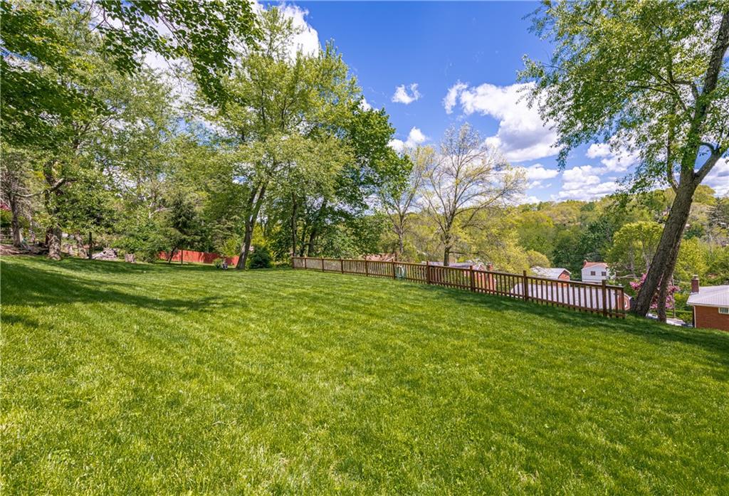122 Washington Road Pittsburgh, PA 15221 - Photo 5 of 25 Gallery Image 5