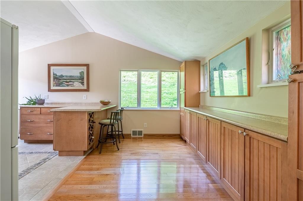 122 Washington Road Pittsburgh, PA 15221 - Photo 10 of 25 Gallery Image 10