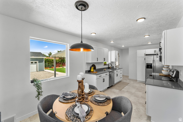 343 East 6990th Street South Midvale, UT 84047 - Photo 5 of 45