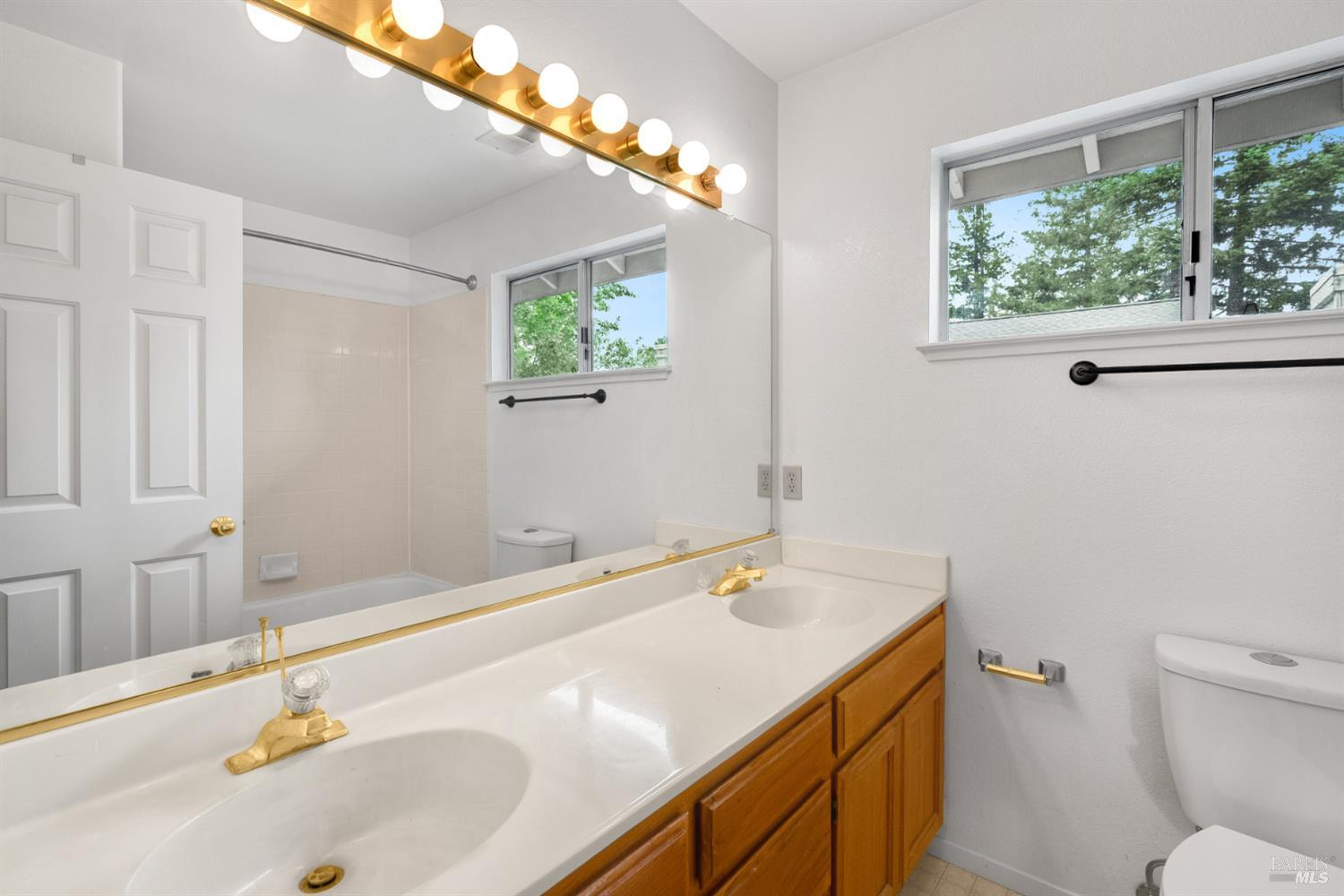 2319 Jennings Avenue Santa Rosa, CA 95401 - Photo 27 of 34