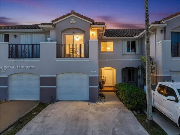 $499,000 | 10210 Southwest 154th Place, Unit 1118, Miami, FL 33196