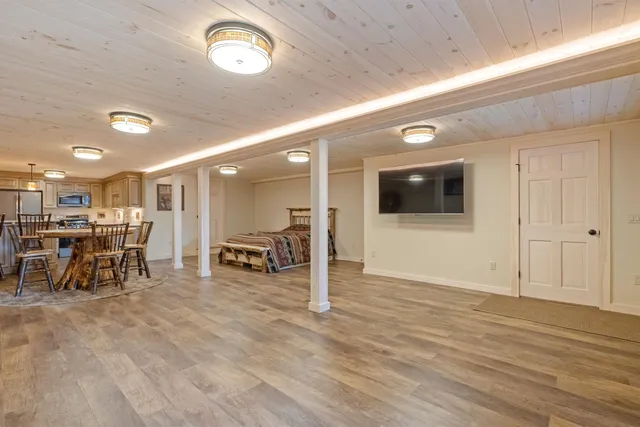 $1,895,000 | 38 Lake Shore Drive, Unit 10, Moultonborough, NH 03254