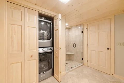 $1,895,000 | 38 Lake Shore Drive, Unit 10, Moultonborough, NH 03254