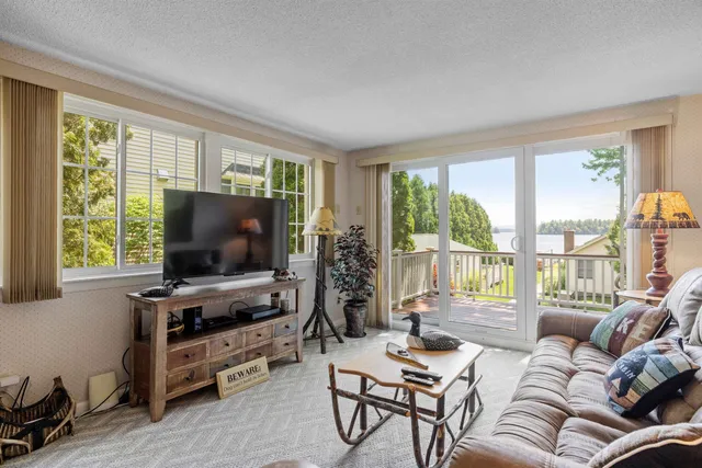 $1,895,000 | 38 Lake Shore Drive, Unit 10, Moultonborough, NH 03254