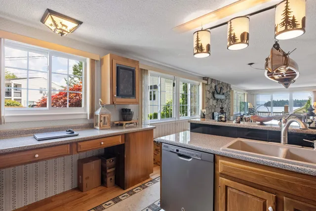 $1,895,000 | 38 Lake Shore Drive, Unit 10, Moultonborough, NH 03254