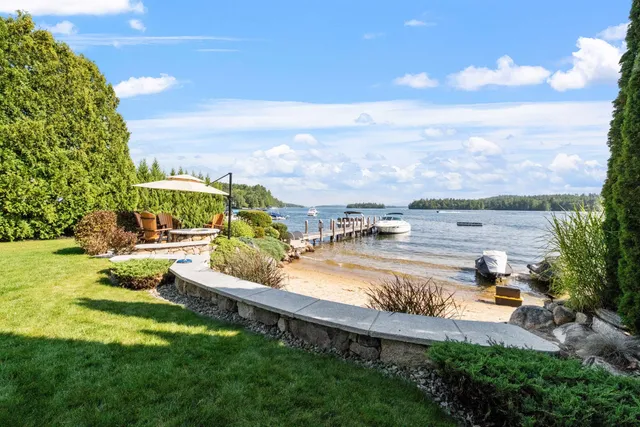 $1,895,000 | 38 Lake Shore Drive, Unit 10, Moultonborough, NH 03254