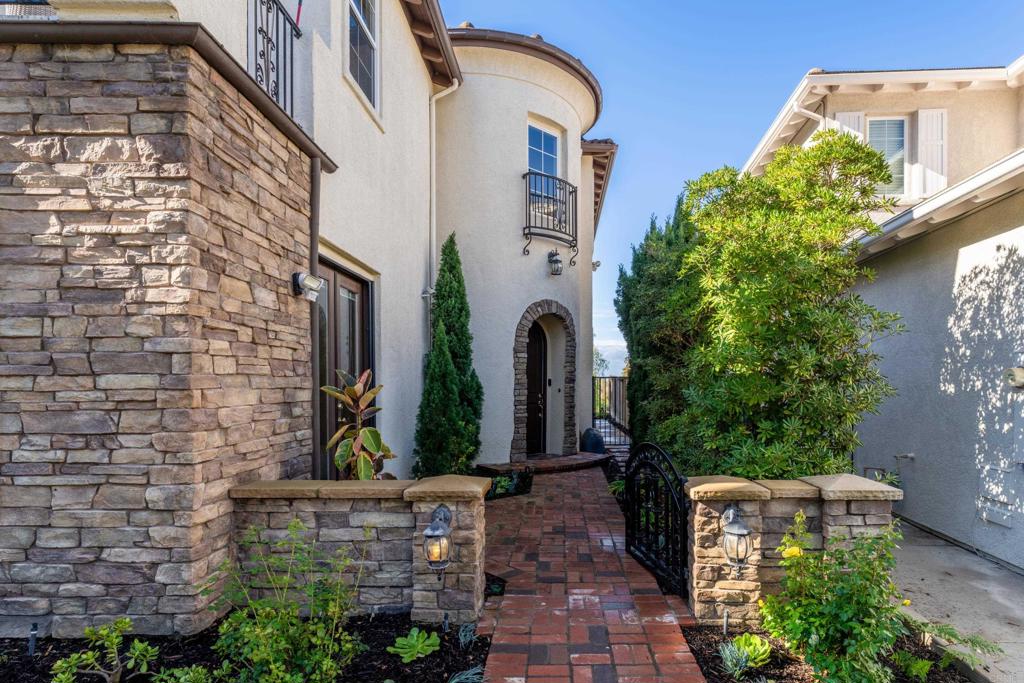 2225 David Place Carlsbad, CA 92008 - Photo 2 of 26