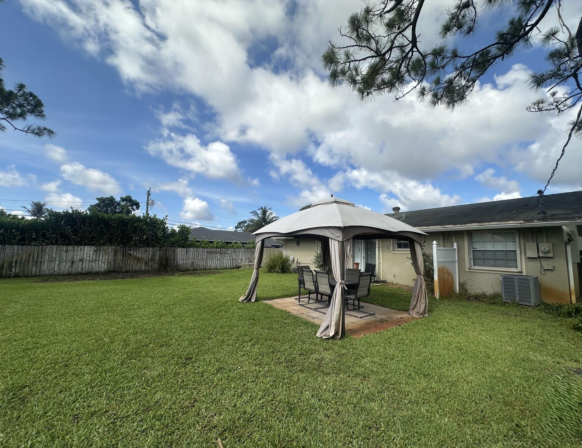 5586 3rd Road Lake Worth, FL 33467 - Photo 27 of 35 Patio Area