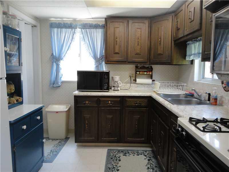 705 Highview Road Pittsburgh, PA 15234 - Photo 3 of 15 Kitchen.