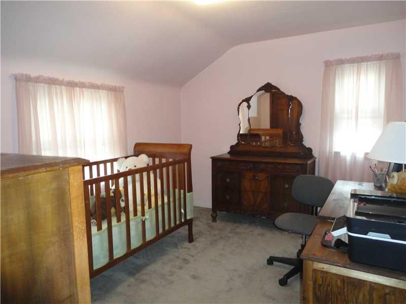 705 Highview Road Pittsburgh, PA 15234 - Photo 8 of 15 Bedroom.