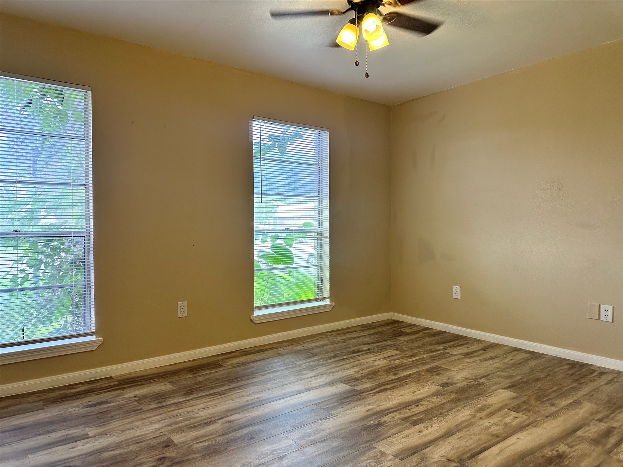 615 Cole Street Webster, TX 77598 - Photo 9 of 20