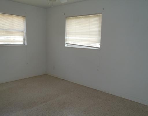 2413 Southeast Washington Street Stuart, FL 34997 - Photo 6 of 7 Additional Photo