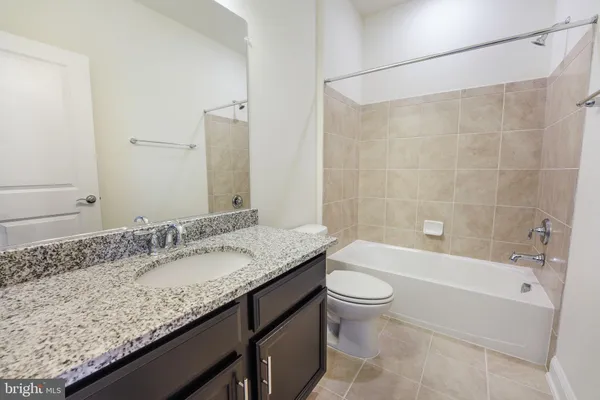 $3,800 | 2056 Alder Lane, Dumfries, VA 22026