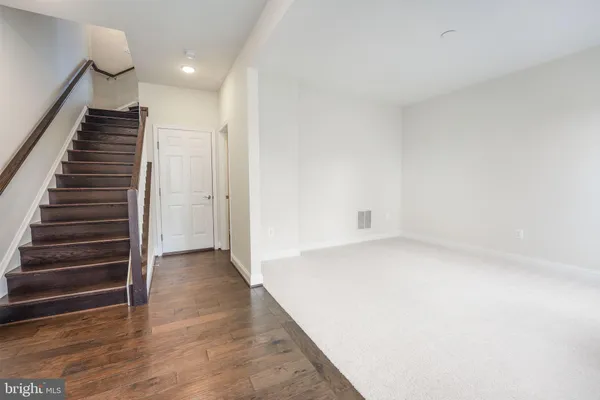$3,800 | 2056 Alder Lane, Dumfries, VA 22026