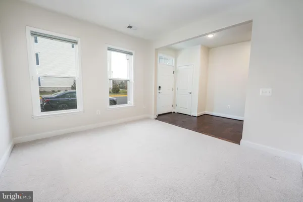 $3,800 | 2056 Alder Lane, Dumfries, VA 22026