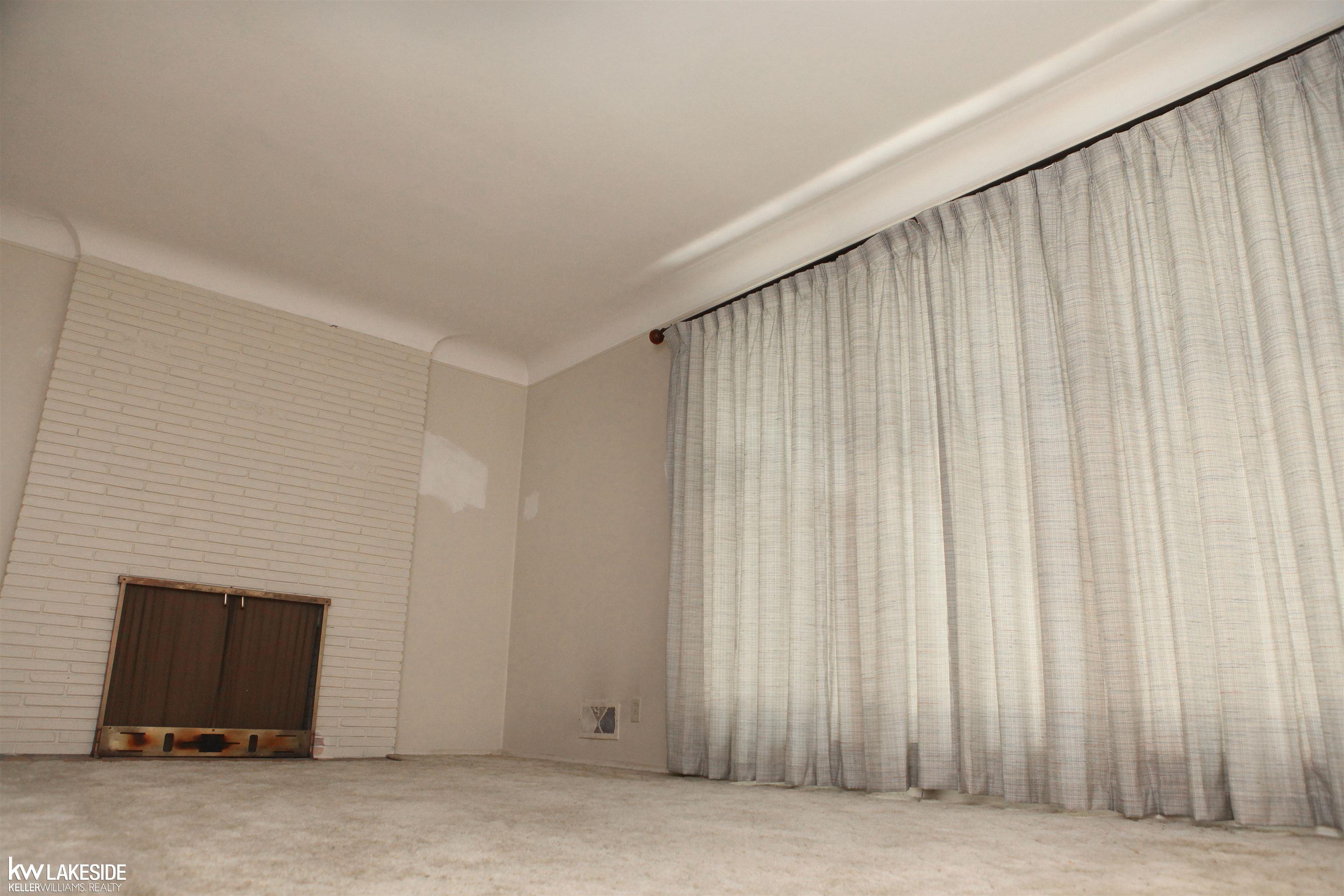 470 Elmhill Road Rochester, MI 48306 - Photo 8 of 26 50151994-82776cfa-6de3-4a3d-9dc0-aecc05b42dce.JPG