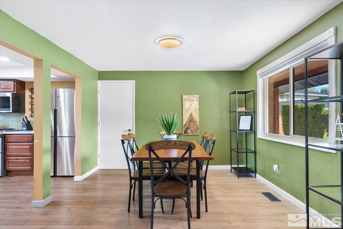 970 Lescon Circle Reno, NV 89509 - Photo 5 of 40 Photo 5