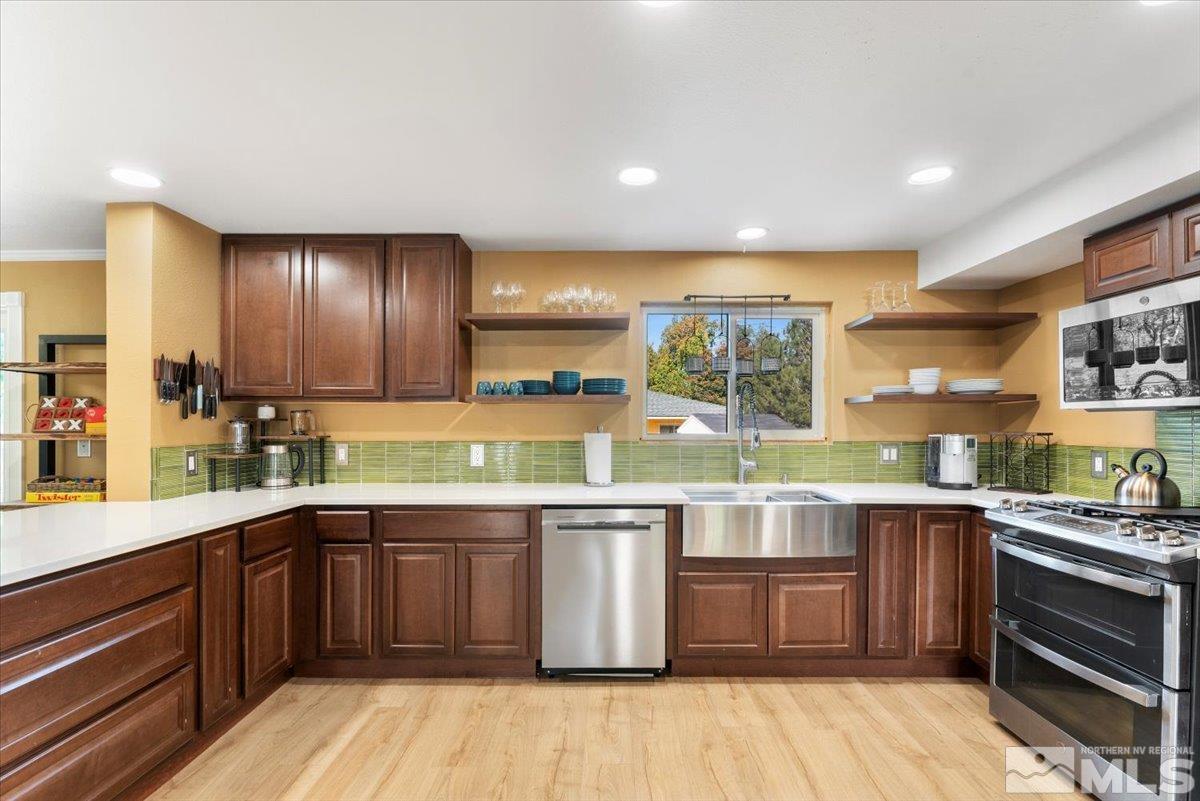 970 Lescon Circle Reno, NV 89509 - Photo 7 of 40 Photo 7