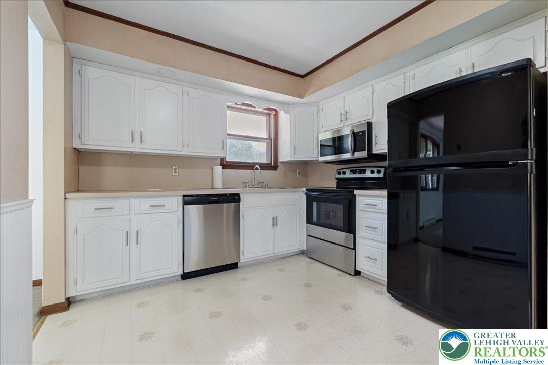 1250 Minesite Road Allentown, PA 18103 - Photo 27 of 39