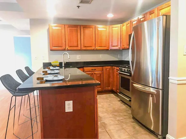 $4,050 | 727 Monroe Street, Unit 303, Hoboken, NJ 07030