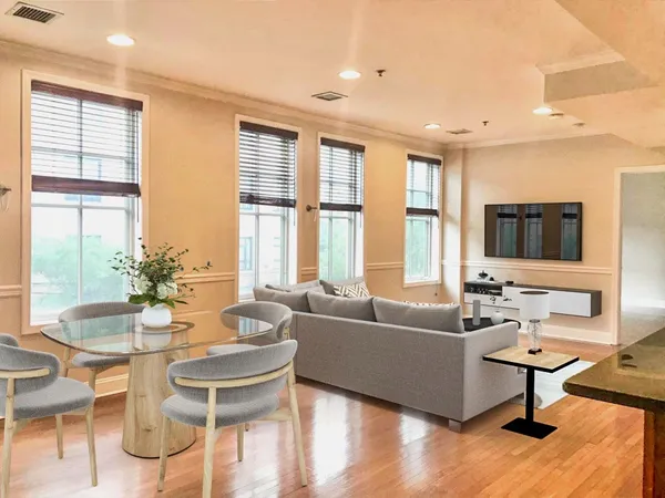 $4,050 | 727 Monroe Street, Unit 303, Hoboken, NJ 07030