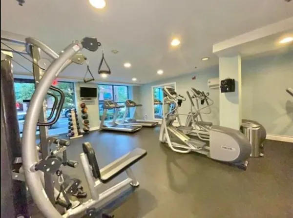 $4,050 | 727 Monroe Street, Unit 303, Hoboken, NJ 07030