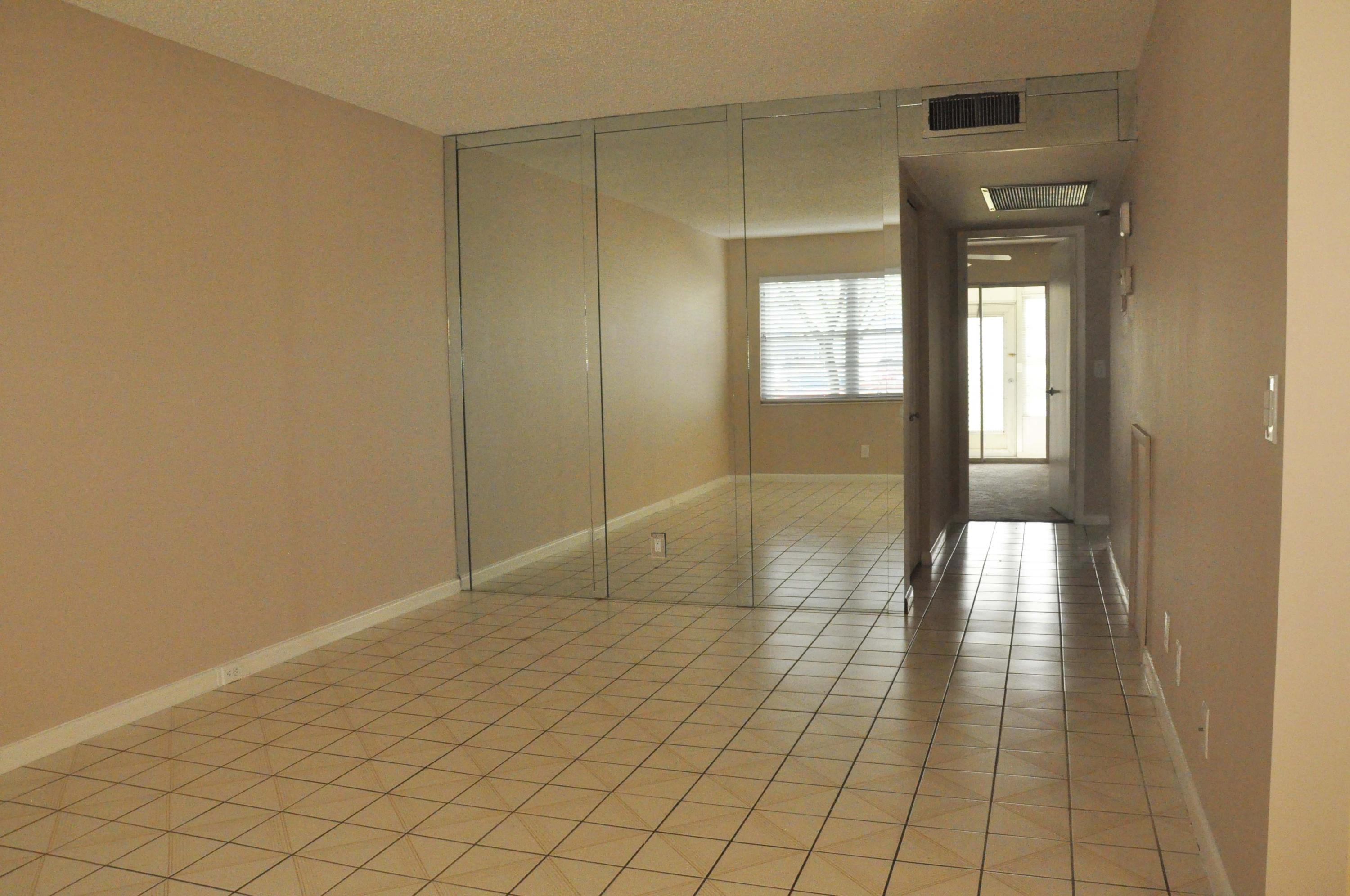1032 Lincoln B Boca Raton, FL 33434 - Photo 2 of 11 _DSC0141PS
