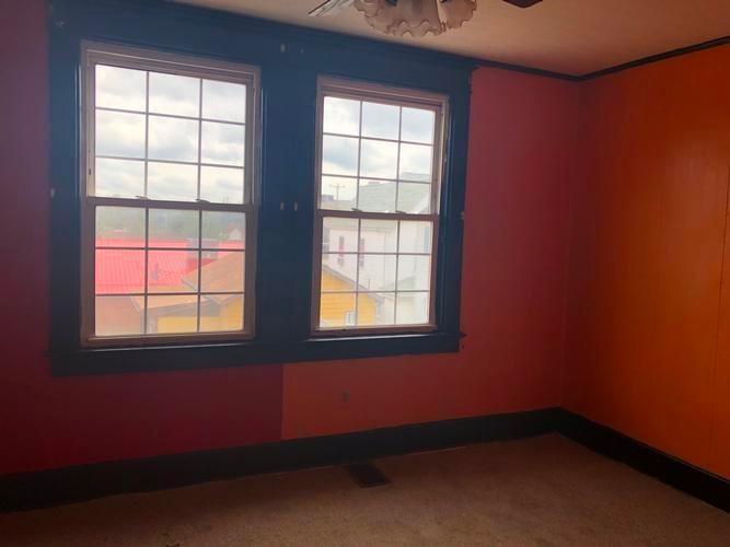 513 Cross Street Rochester, PA 15074 - Photo 10 of 13