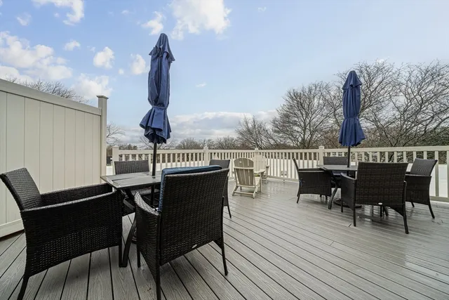 $899,000 | 7 Beech Street, Unit 319, Cambridge, MA 02140