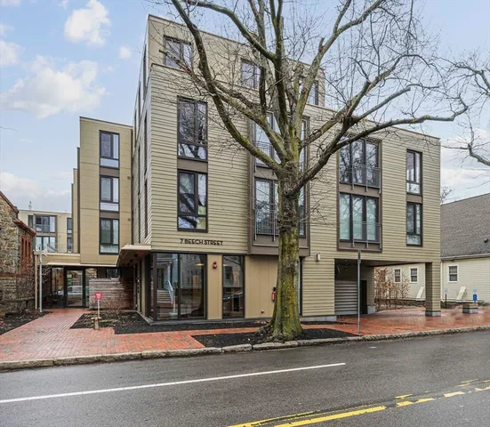 $899,000 | 7 Beech Street, Unit 319, Cambridge, MA 02140