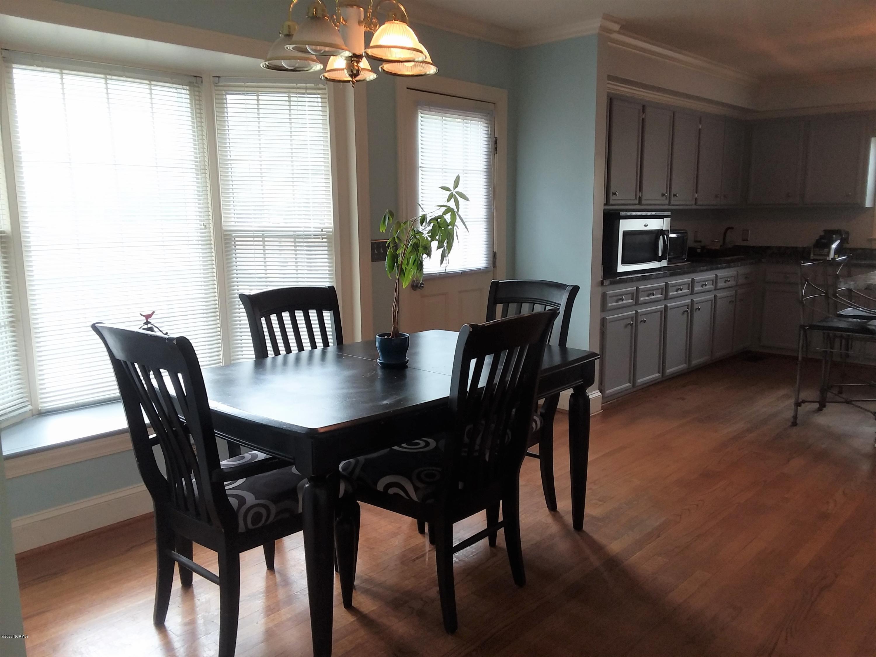 3201 Hodges Road Kinston, NC 28504 - Photo 4 of 16 Kitchen