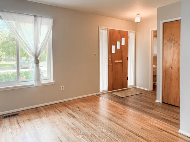 $2,700 | 2844 Renfrew Street, Ann Arbor, MI 48105