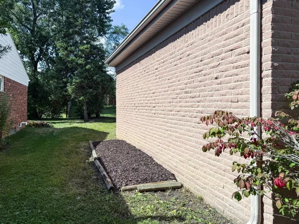 $2,700 | 2844 Renfrew Street, Ann Arbor, MI 48105