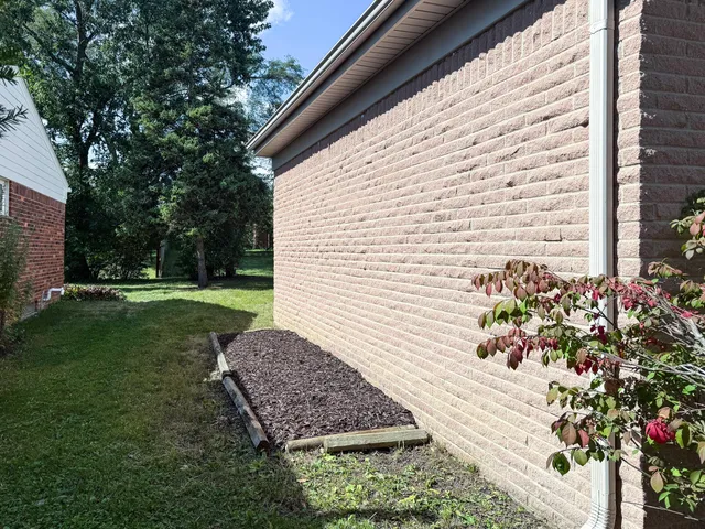 $2,700 | 2844 Renfrew Street, Ann Arbor, MI 48105