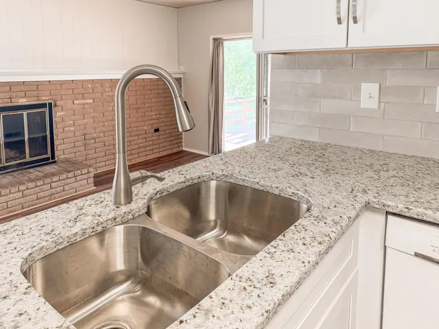 $2,700 | 2844 Renfrew Street, Ann Arbor, MI 48105