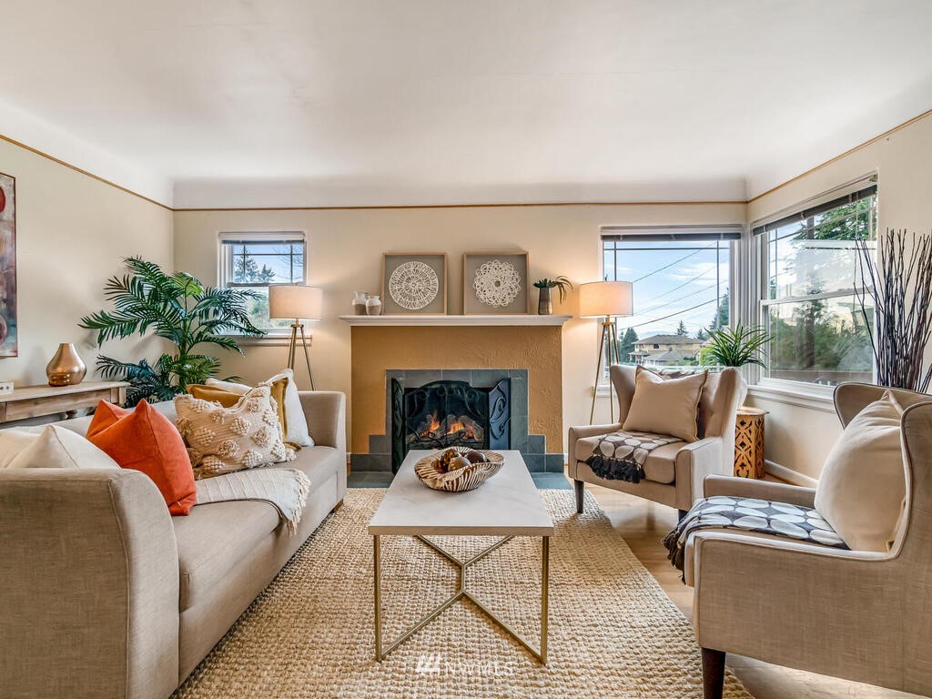 3539 Southwest Webster Street Seattle, WA 98126 - Photo 4 of 26 Gallery Image 4