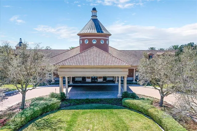 a view of a palm trees in front of house