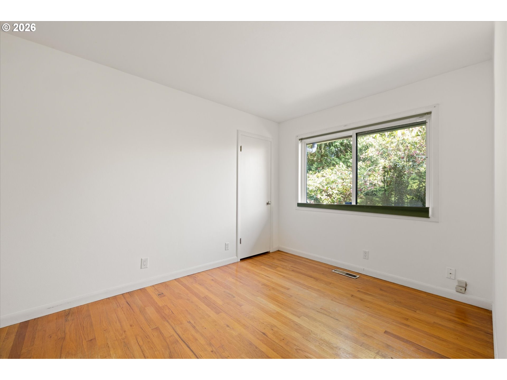 4922 Southwest Barnes Road Portland, OR 97221 - Photo 29 of 44 Gallery Image 29