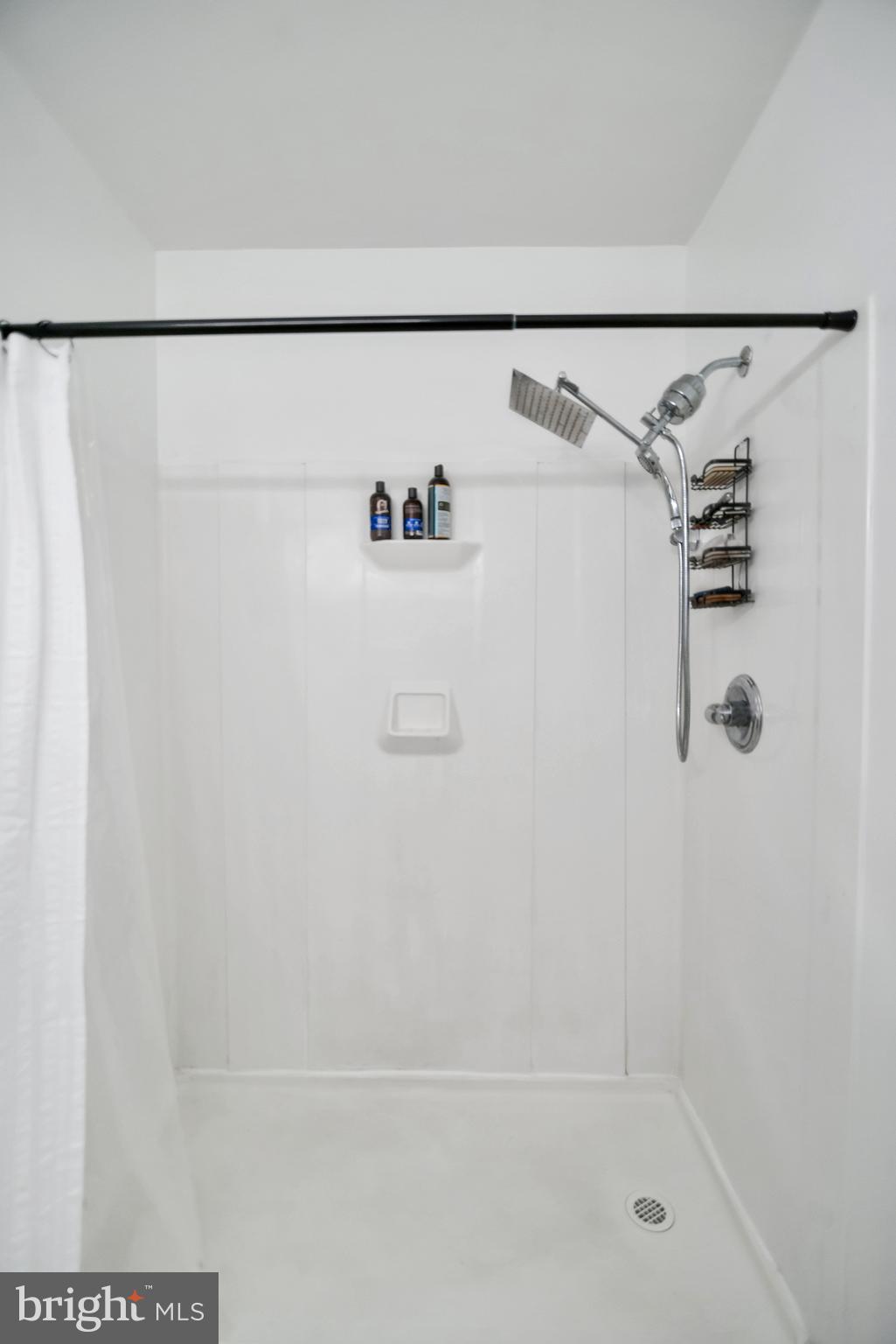 5625 Selford Road Halethorpe, MD 21227 - Photo 34 of 52 a close up of a shower