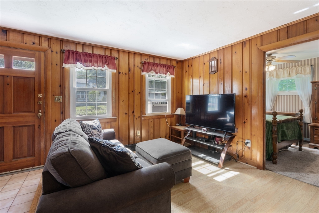 12 Richie Road Douglas, MA 01516 - Photo 15 of 41 Gallery Image 15